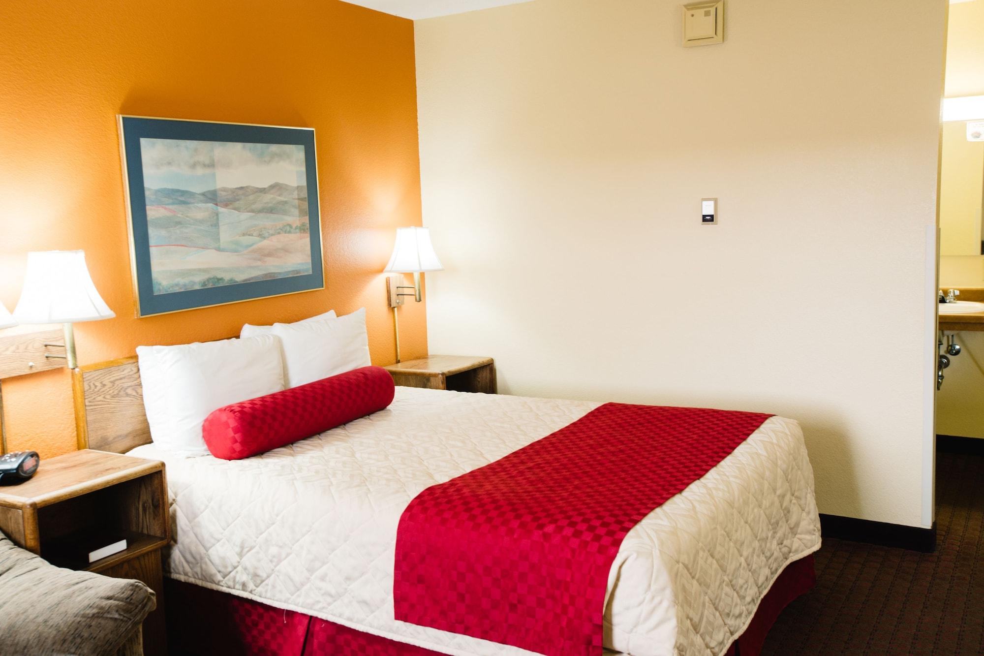 Days Inn By Wyndham Minot Bagian luar foto